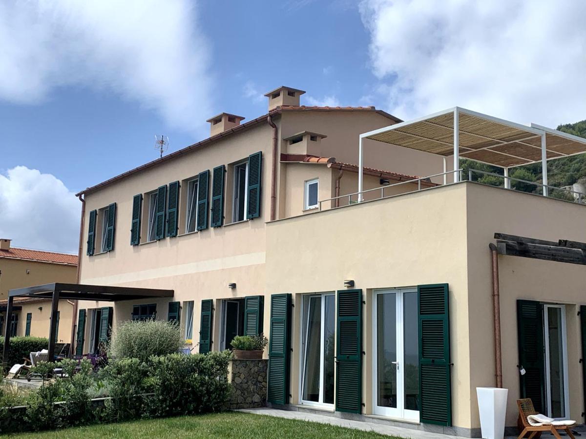 Incanto sul mare con enorme terrazza e piscina Cervo Esterno foto